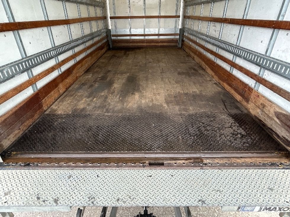 Medium Duty Box Truck-Light and Medium Duty Trucks-Ford-2019-F450-Beaumont-TX-89,199\n\t\tmiles-$ 41,000 - Image 10