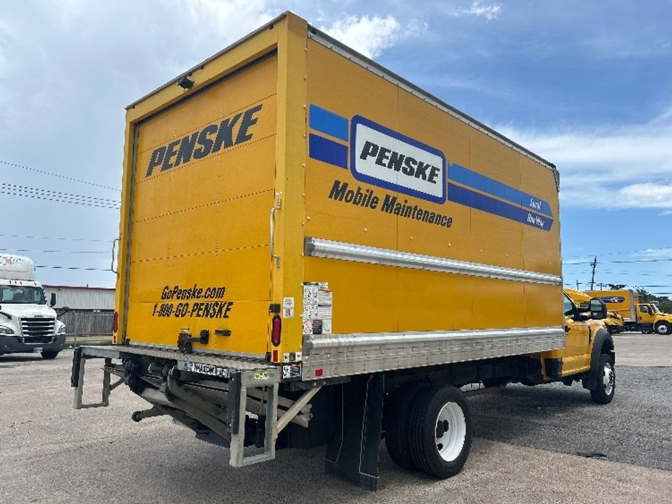 Medium Duty Box Truck-Light and Medium Duty Trucks-Ford-2019-F450-Beaumont-TX-89,199\n\t\tmiles-$ 41,000 - Image 13