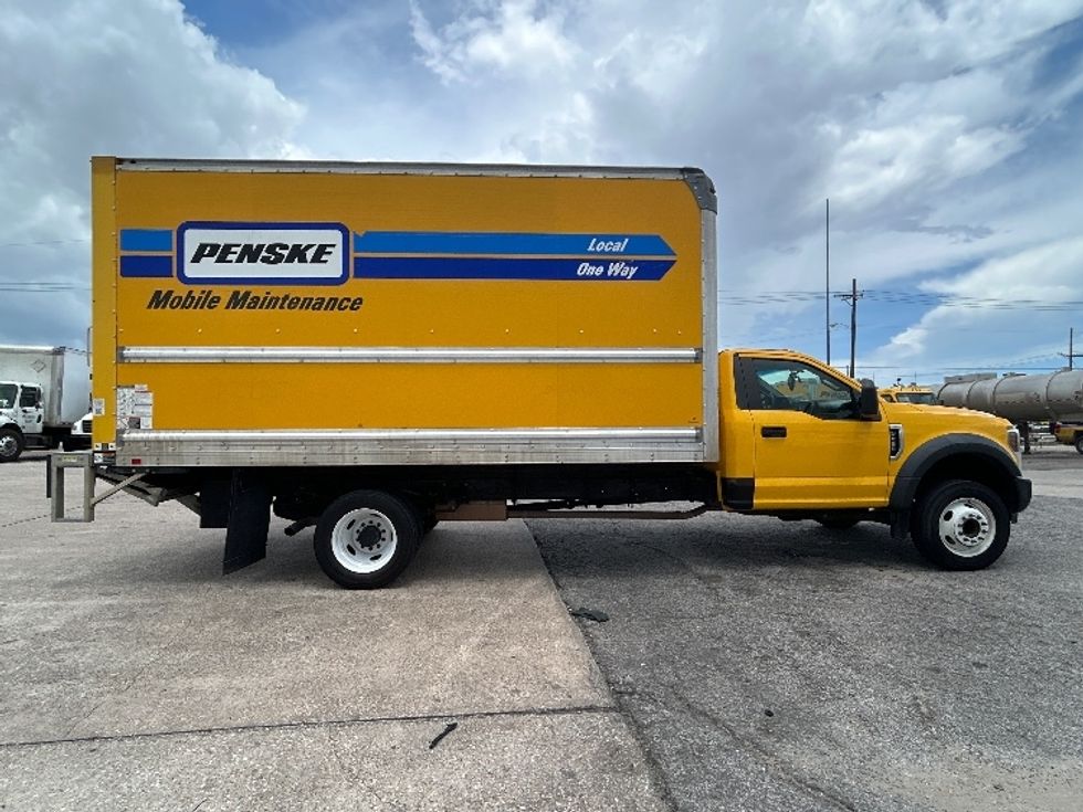 Medium Duty Box Truck-Light and Medium Duty Trucks-Ford-2019-F450-Beaumont-TX-89,199\n\t\tmiles-$ 41,000 - Image 15