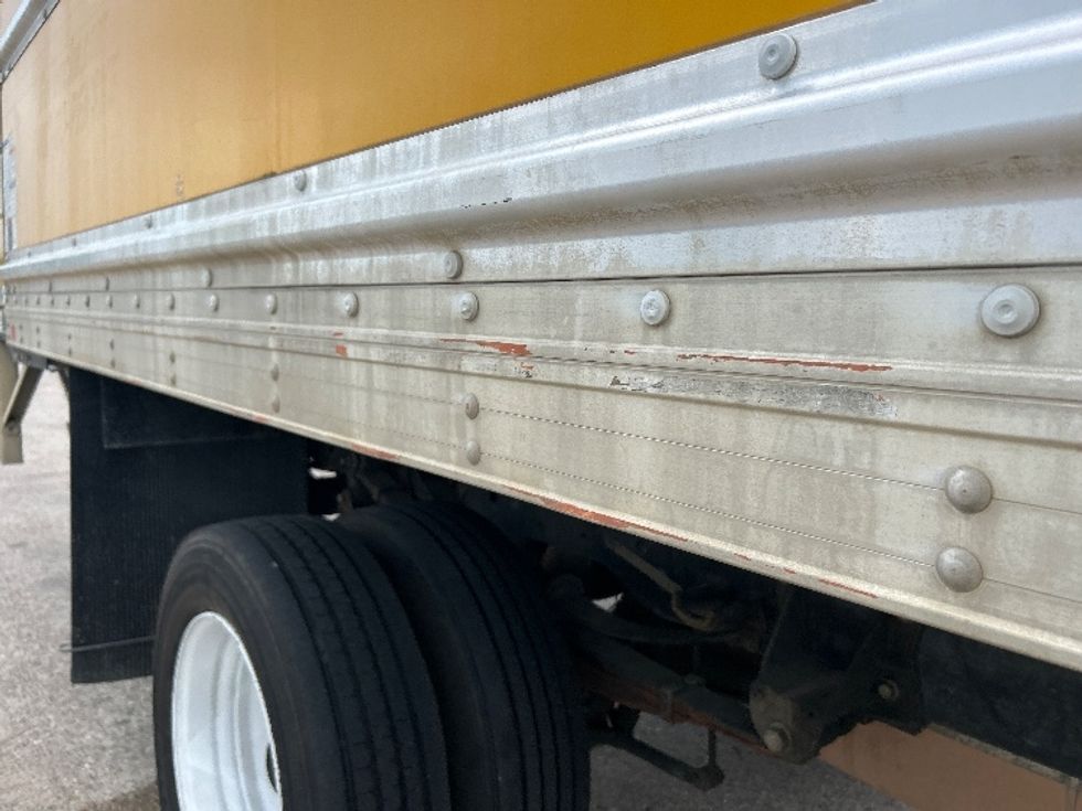 Medium Duty Box Truck-Light and Medium Duty Trucks-Ford-2019-F450-Beaumont-TX-89,199\n\t\tmiles-$ 41,000 - Image 26