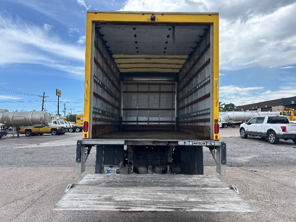 Medium Duty Box Truck-Light and Medium Duty Trucks-Ford-2019-F450-Beaumont-TX-89,199\n\t\tmiles-$ 41,000 - Image 9