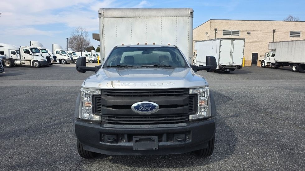 Medium Duty Box Truck-Light and Medium Duty Trucks-Ford-2019-F450-Concord-NC-199,831\n\t\tmiles-$ 23,500 - Image 2