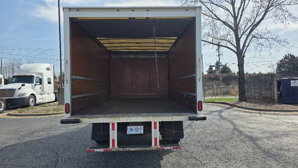 Medium Duty Box Truck-Light and Medium Duty Trucks-Ford-2019-F450-Concord-NC-199,831\n\t\tmiles-$ 23,500 - Image 8