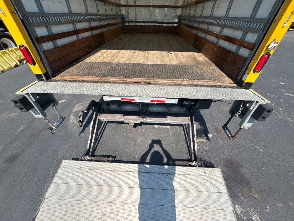Medium Duty Box Truck-Light and Medium Duty Trucks-Ford-2019-F450-Indianapolis-IN-214,170\n\t\tmiles-$ 18,500 - Image 10