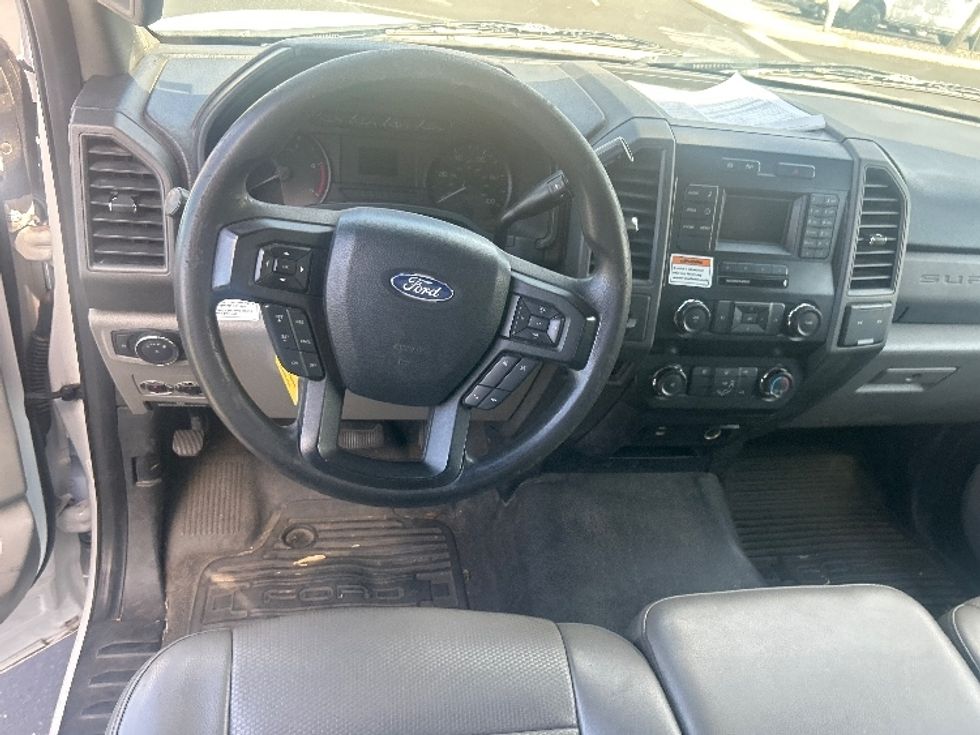 Medium Duty Box Truck-Light and Medium Duty Trucks-Ford-2019-F450-Kapolei-HI-83,858\n\t\tmiles-$ 35,000 - Image 18