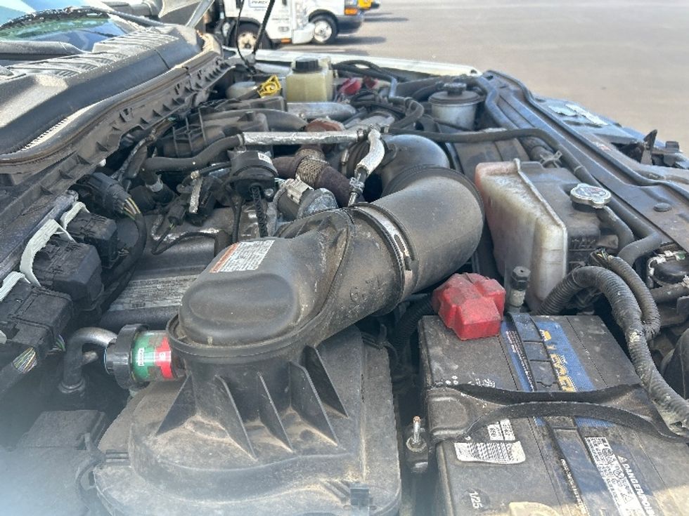 Medium Duty Box Truck-Light and Medium Duty Trucks-Ford-2019-F450-Kapolei-HI-83,858\n\t\tmiles-$ 35,000 - Image 23