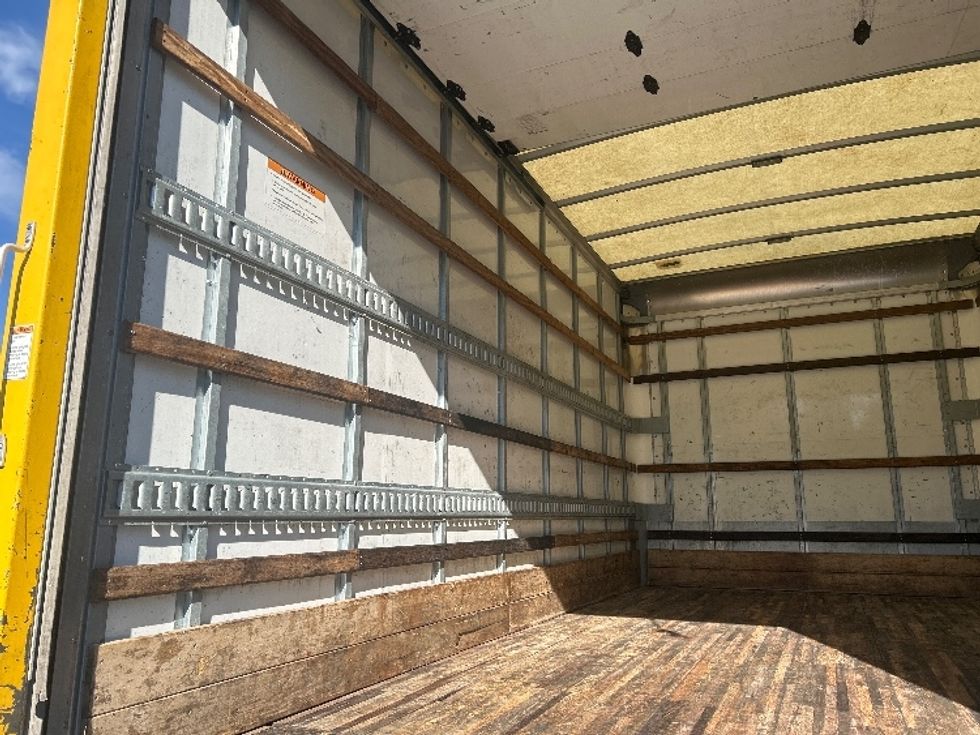 Medium Duty Box Truck-Light and Medium Duty Trucks-Ford-2019-F450-Torrance-CA-111,432\n\t\tmiles-$ 34,500 - Image 11