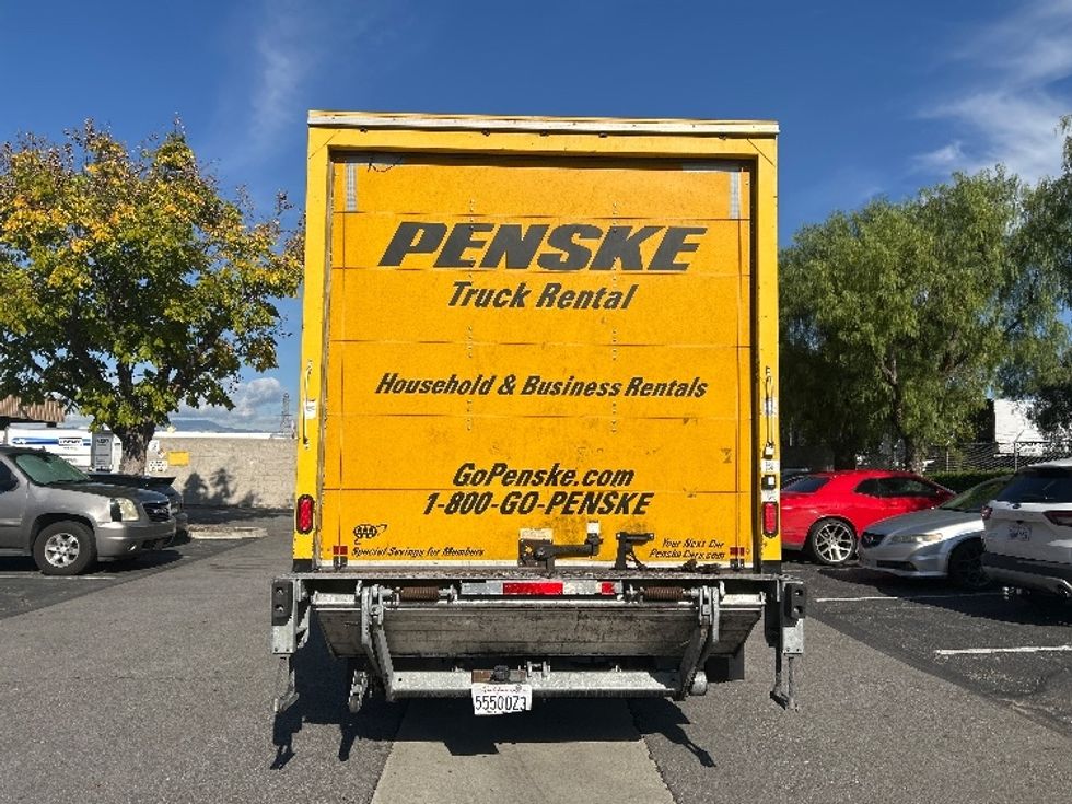 Medium Duty Box Truck-Light and Medium Duty Trucks-Ford-2019-F450-Torrance-CA-111,432\n\t\tmiles-$ 34,500 - Image 7