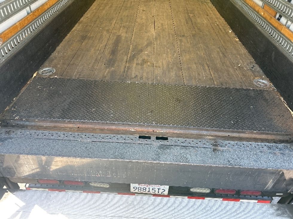 Medium Duty Box Truck-Light and Medium Duty Trucks-Ford-2019-F450-Torrance-CA-84,186\n\t\tmiles-$ 32,000 - Image 10