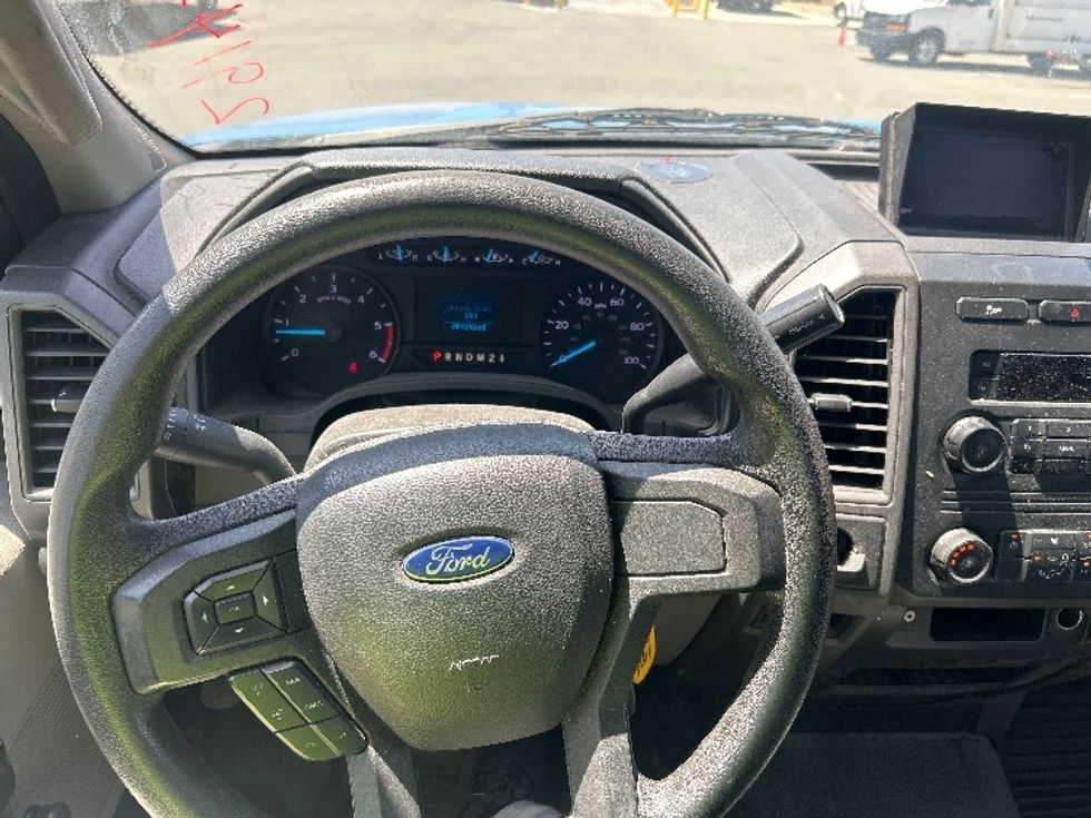 Medium Duty Box Truck-Light and Medium Duty Trucks-Ford-2019-F450-Torrance-CA-84,186\n\t\tmiles-$ 32,000 - Image 18