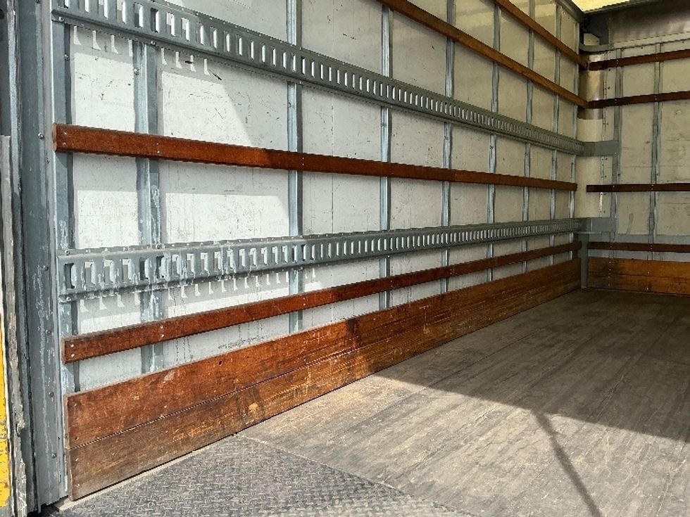 Medium Duty Box Truck-Light and Medium Duty Trucks-Ford-2019-F450-Torrance-CA-89,780\n\t\tmiles-$ 36,750 - Image 11