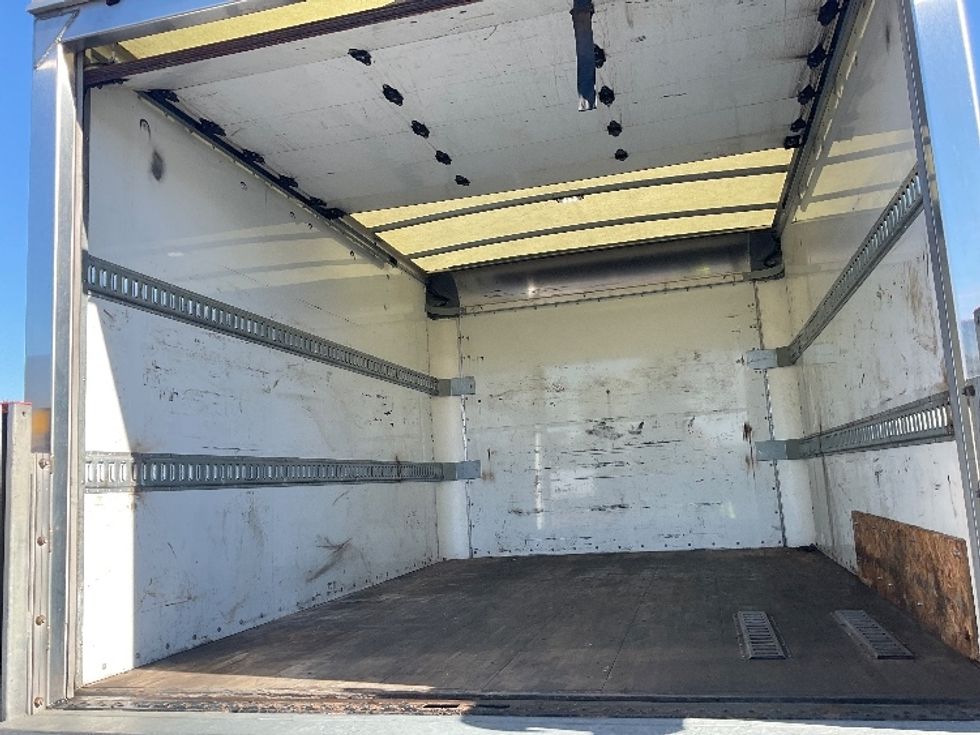 Medium Duty Box Truck-Light and Medium Duty Trucks-Ford-2019-F550-Akron-OH-167,400\n\t\tmiles-$ 29,500 - Image 10