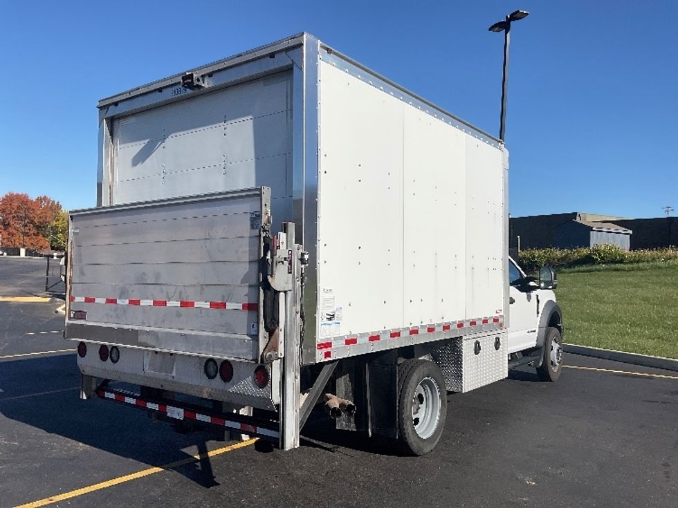 Medium Duty Box Truck-Light and Medium Duty Trucks-Ford-2019-F550-Akron-OH-167,400\n\t\tmiles-$ 29,500 - Image 13