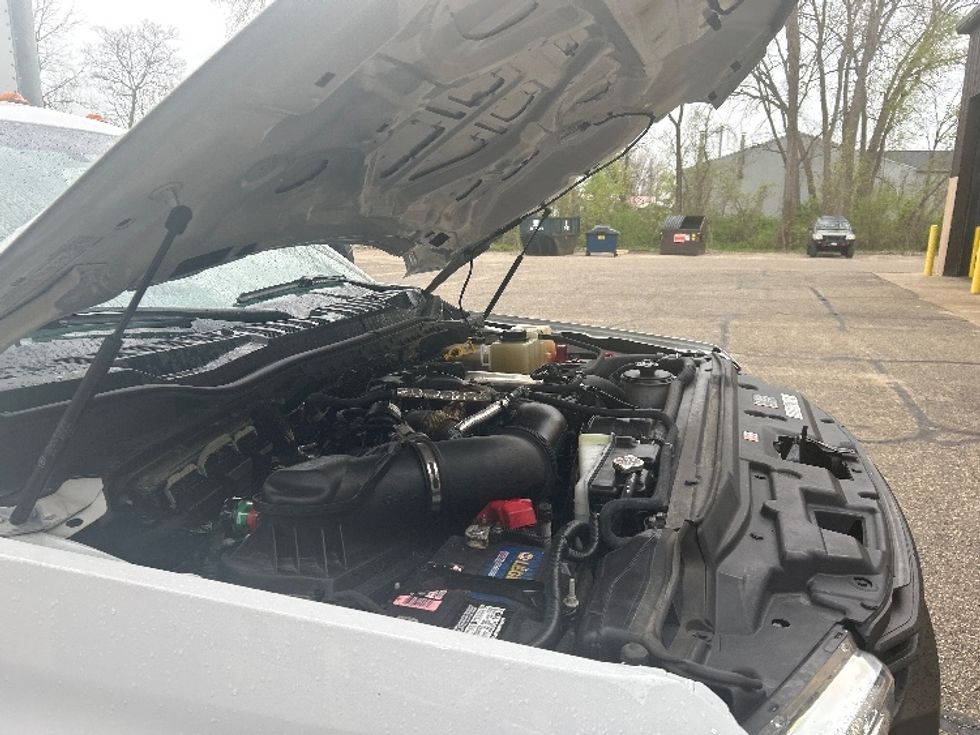 Medium Duty Box Truck-Light and Medium Duty Trucks-Ford-2019-F550-Lansing-MI-81,568\n\t\tmiles-$ 36,000 - Image 22