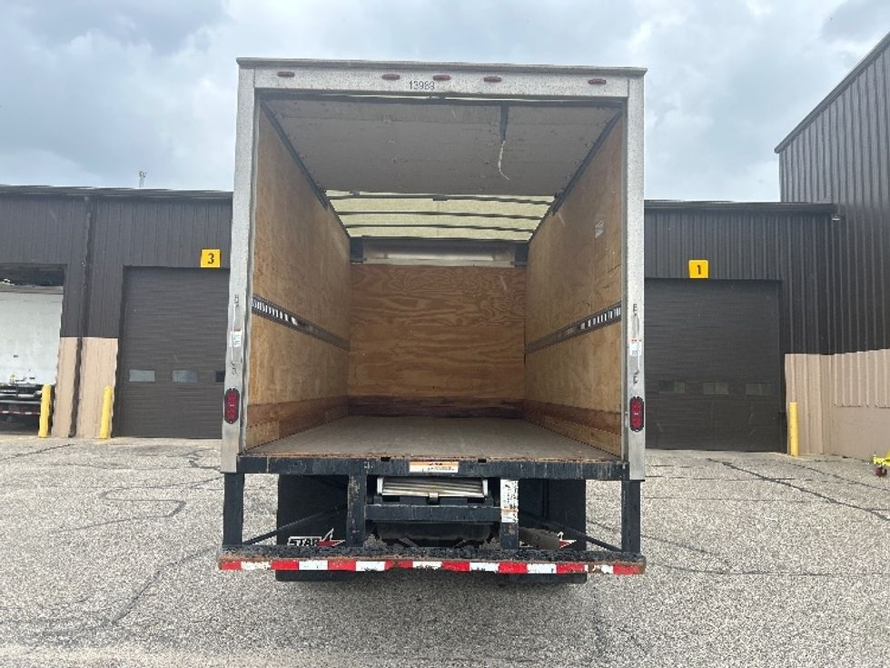 Medium Duty Box Truck-Light and Medium Duty Trucks-Ford-2019-F550-Lansing-MI-81,568\n\t\tmiles-$ 36,000 - Image 8