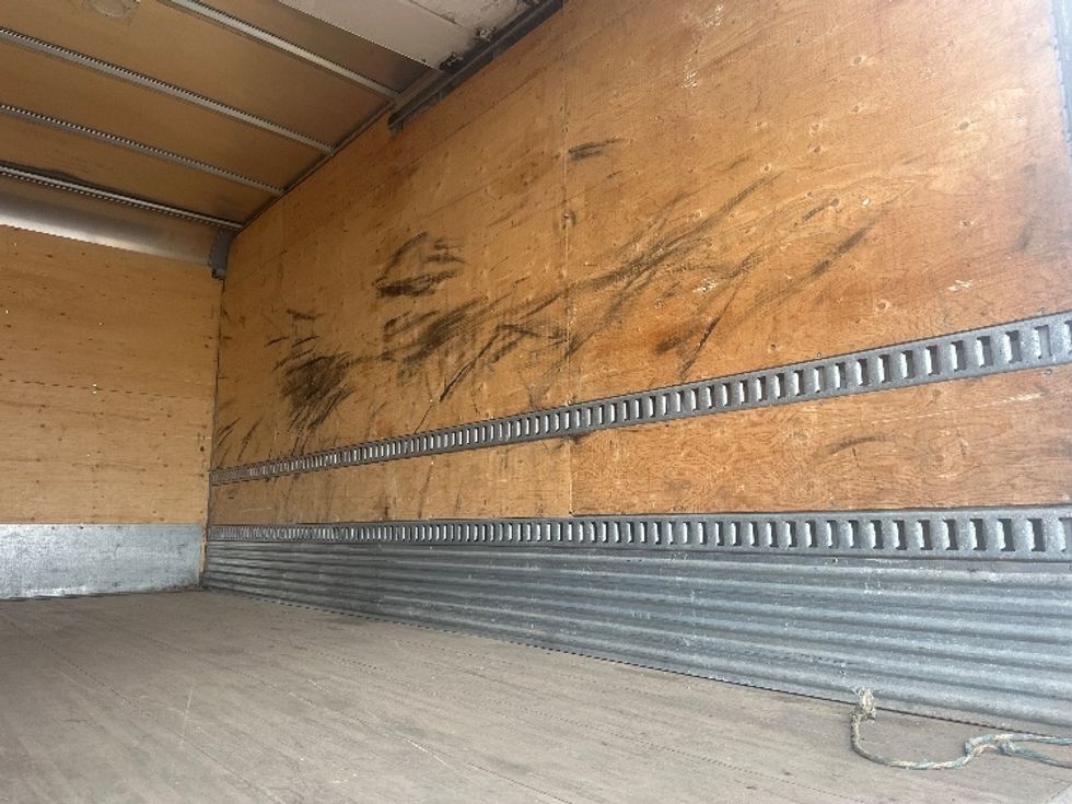 Medium Duty Box Truck-Light and Medium Duty Trucks-Ford-2019-F550-Mississauga-ON-194,514\n\t\tkm-$ 50,500 - Image 12