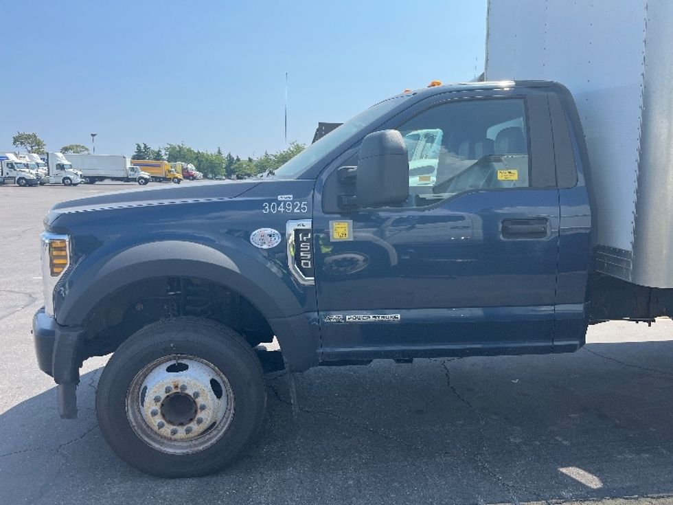 Medium Duty Box Truck-Light and Medium Duty Trucks-Ford-2019-F550-Mississauga-ON-194,514\n\t\tkm-$ 50,500 - Image 5