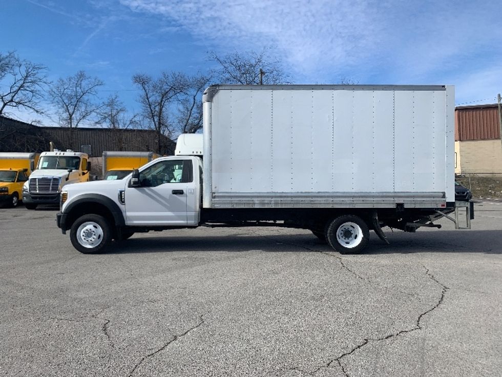 Medium Duty Box Truck-Light and Medium Duty Trucks-Ford-2019-F550-Nashville (Mount Juliet)-TN-126,102\n\t\tmiles-$ 33,000 - Image 4