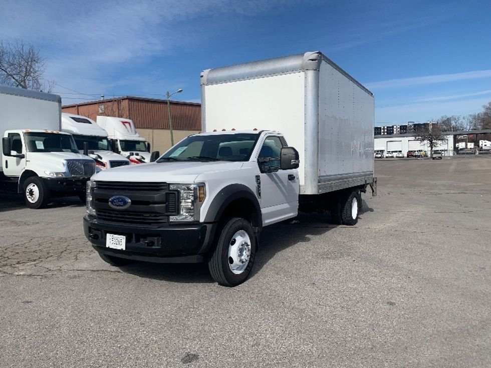 Medium Duty Box Truck-Light and Medium Duty Trucks-Ford-2019-F550-Nashville (Mount Juliet)-TN-126,102\n\t\tmiles-$ 33,000 - Image 3