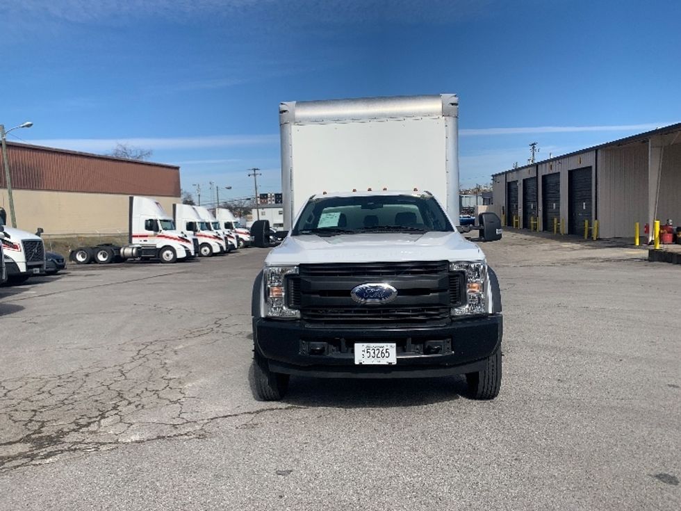 Medium Duty Box Truck-Light and Medium Duty Trucks-Ford-2019-F550-Nashville (Mount Juliet)-TN-126,102\n\t\tmiles-$ 33,000 - Image 2