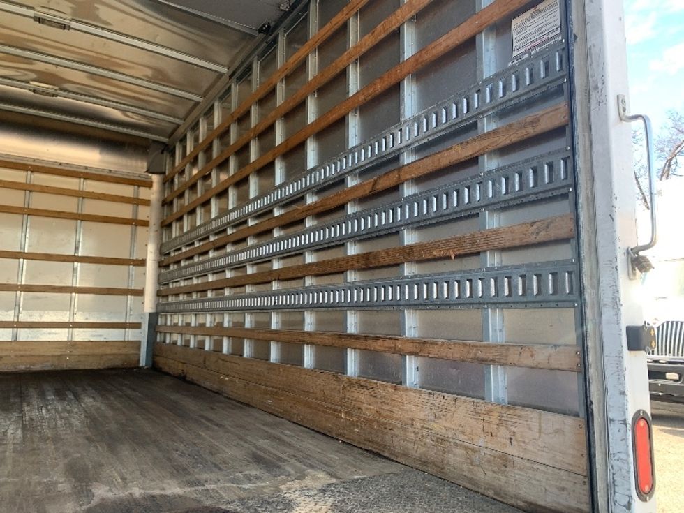 Medium Duty Box Truck-Light and Medium Duty Trucks-Ford-2019-F550-Nashville (Mount Juliet)-TN-126,102\n\t\tmiles-$ 33,000 - Image 12