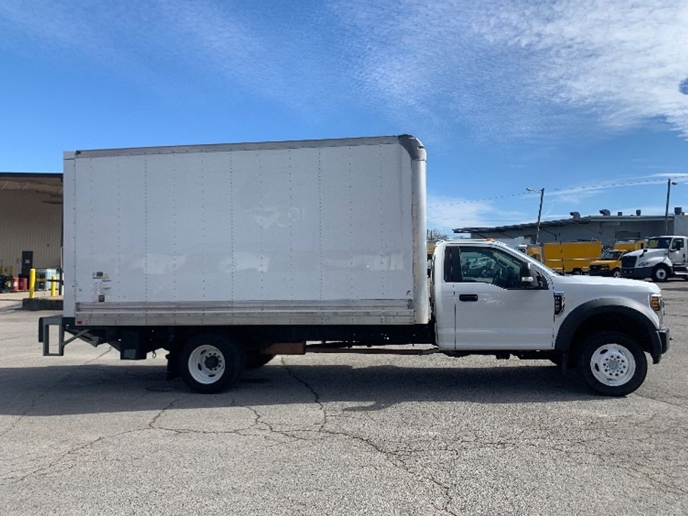 Medium Duty Box Truck-Light and Medium Duty Trucks-Ford-2019-F550-Nashville (Mount Juliet)-TN-126,102\n\t\tmiles-$ 33,000 - Image 15