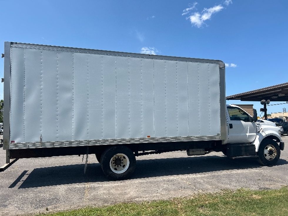 Medium Duty Box Truck-Light and Medium Duty Trucks-Ford-2019-F650-Rochester-NY-52,037\n\t\tmiles-$ 35,500 - Image 15