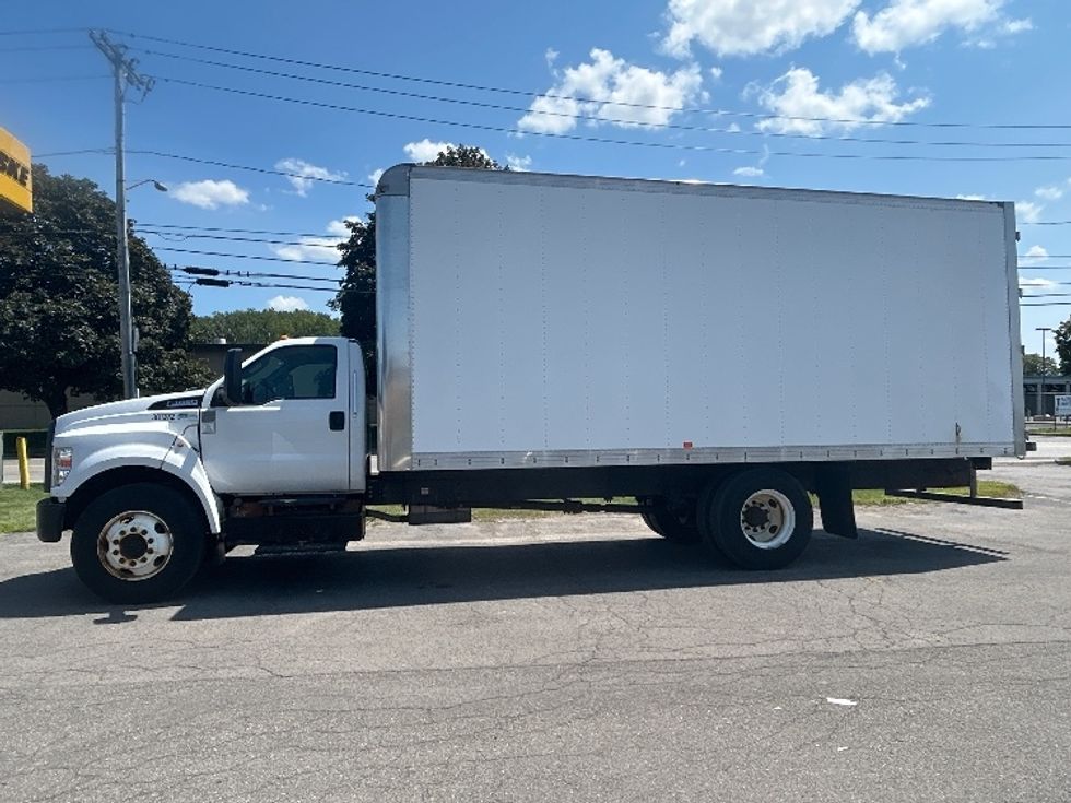 Medium Duty Box Truck-Light and Medium Duty Trucks-Ford-2019-F650-Rochester-NY-52,037\n\t\tmiles-$ 35,500 - Image 4