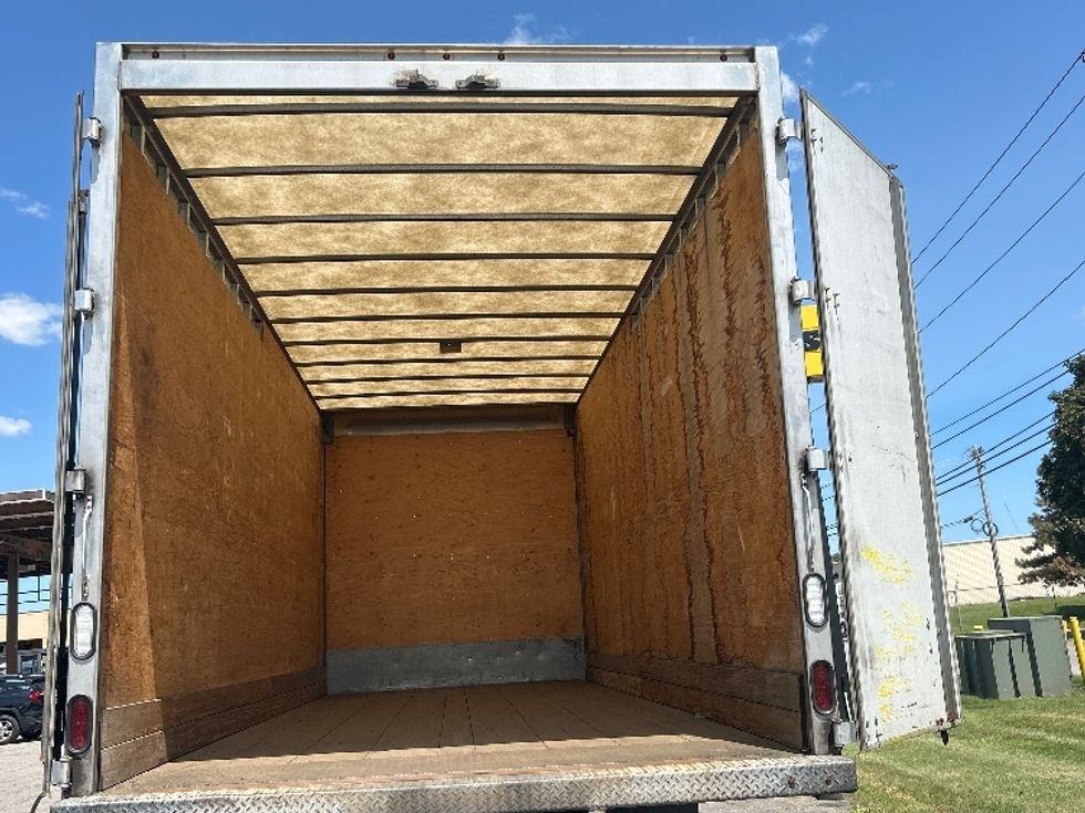 Medium Duty Box Truck-Light and Medium Duty Trucks-Ford-2019-F650-Rochester-NY-52,037\n\t\tmiles-$ 35,500 - Image 8