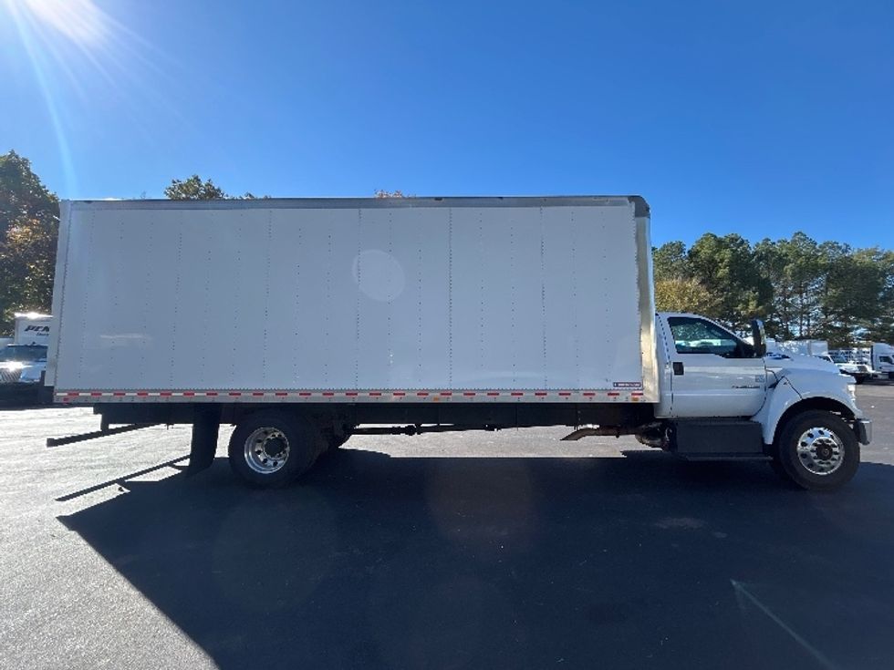 Medium Duty Box Truck-Light and Medium Duty Trucks-Ford-2019-F750-Greensboro-NC-105,057\n\t\tmiles-$ 42,250 - Image 14