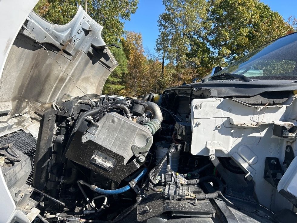 Medium Duty Box Truck-Light and Medium Duty Trucks-Ford-2019-F750-Greensboro-NC-105,057\n\t\tmiles-$ 42,250 - Image 23