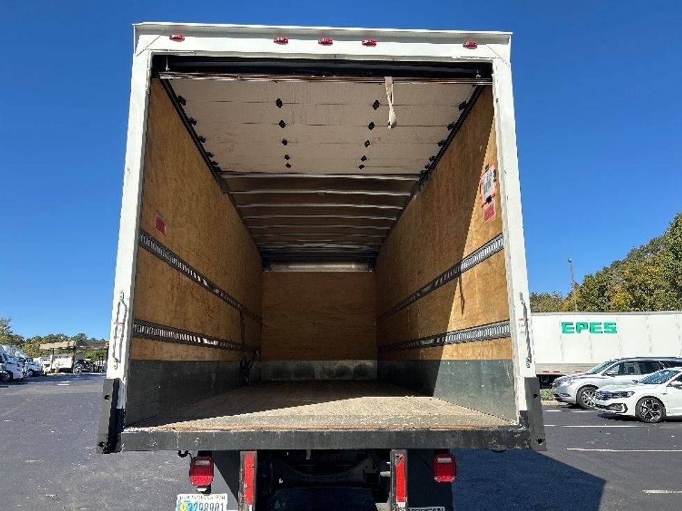 Medium Duty Box Truck-Light and Medium Duty Trucks-Ford-2019-F750-Greensboro-NC-105,057\n\t\tmiles-$ 42,250 - Image 8