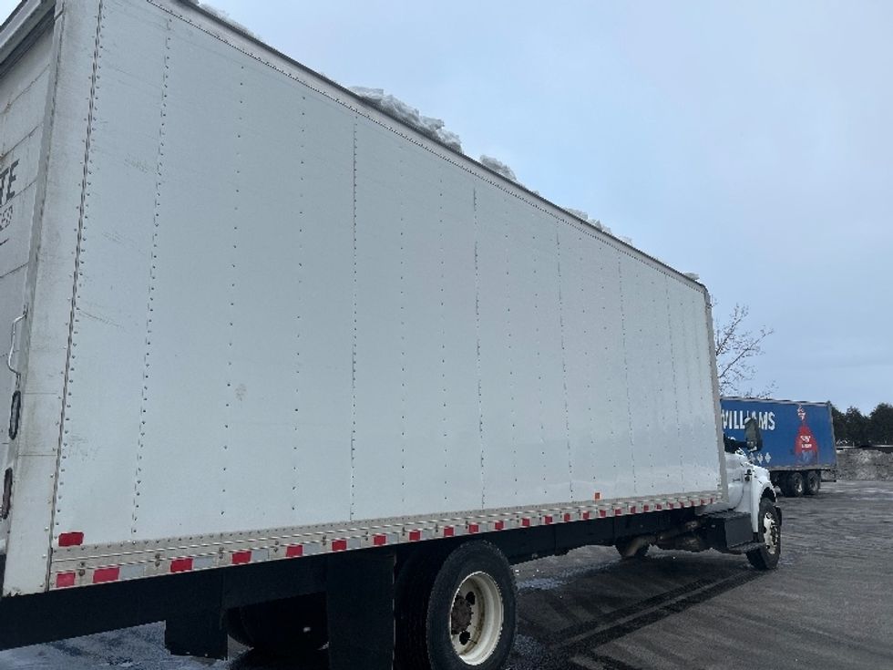 Medium Duty Box Truck-Light and Medium Duty Trucks-Ford-2019-F750-Oakwood Village-OH-162,291\n\t\tmiles-$ 38,500 - Image 10
