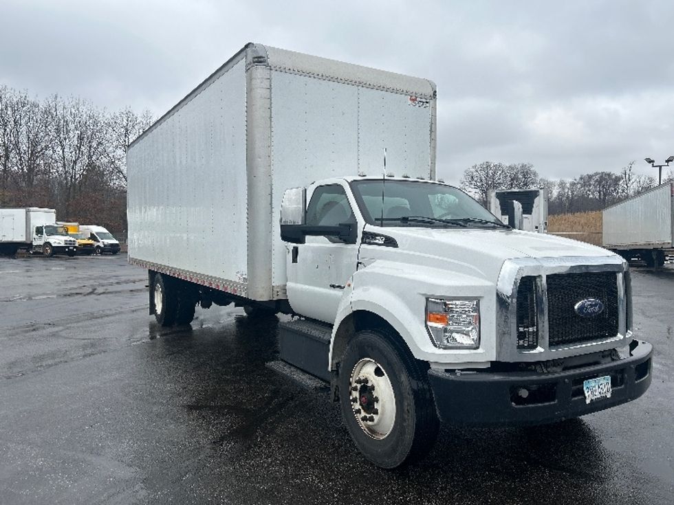 Medium Duty Box Truck-Light and Medium Duty Trucks-Ford-2019-F750-Oakwood Village-OH-188,515\n\t\tmiles-$ 34,250 - Image 1
