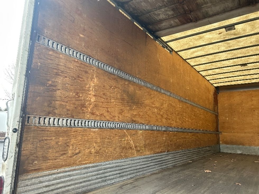 Medium Duty Box Truck-Light and Medium Duty Trucks-Ford-2019-F750-Oakwood Village-OH-188,515\n\t\tmiles-$ 34,250 - Image 10