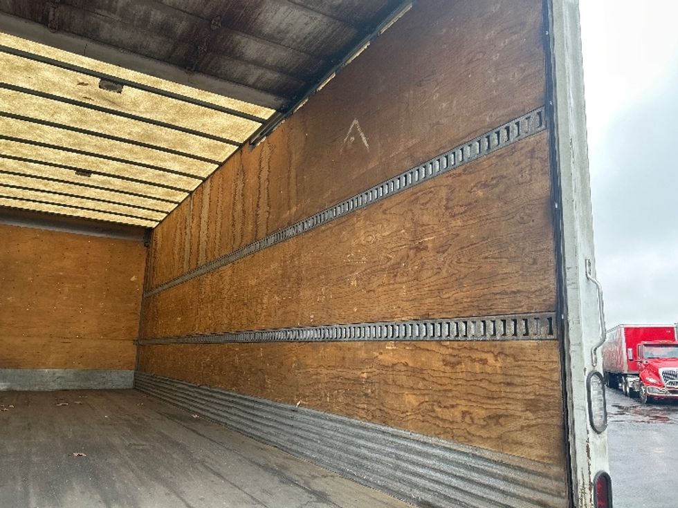 Medium Duty Box Truck-Light and Medium Duty Trucks-Ford-2019-F750-Oakwood Village-OH-188,515\n\t\tmiles-$ 34,250 - Image 11