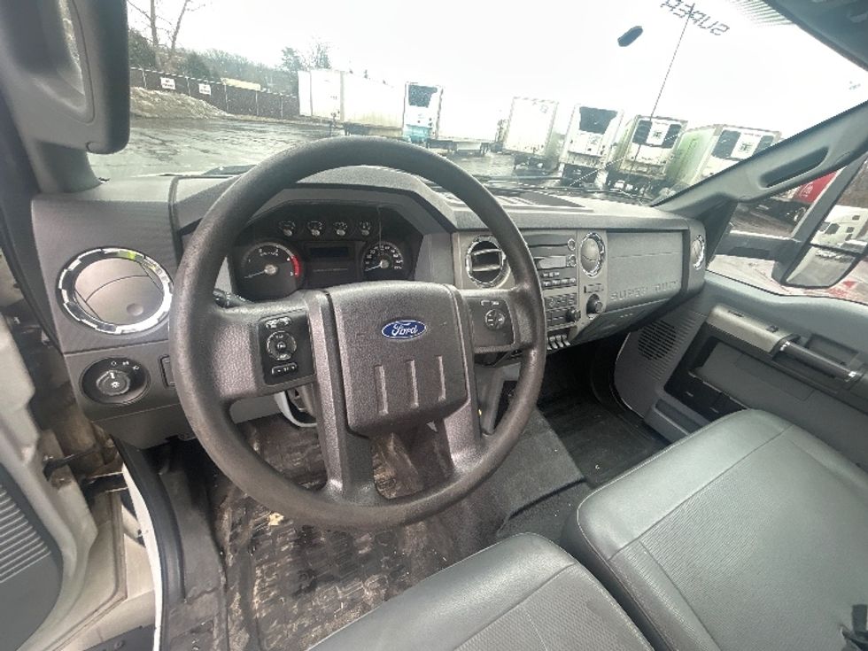 Medium Duty Box Truck-Light and Medium Duty Trucks-Ford-2019-F750-Oakwood Village-OH-188,515\n\t\tmiles-$ 34,250 - Image 16