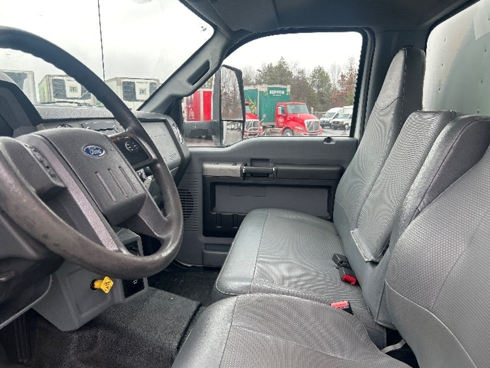 Medium Duty Box Truck-Light and Medium Duty Trucks-Ford-2019-F750-Oakwood Village-OH-188,515\n\t\tmiles-$ 34,250 - Image 18