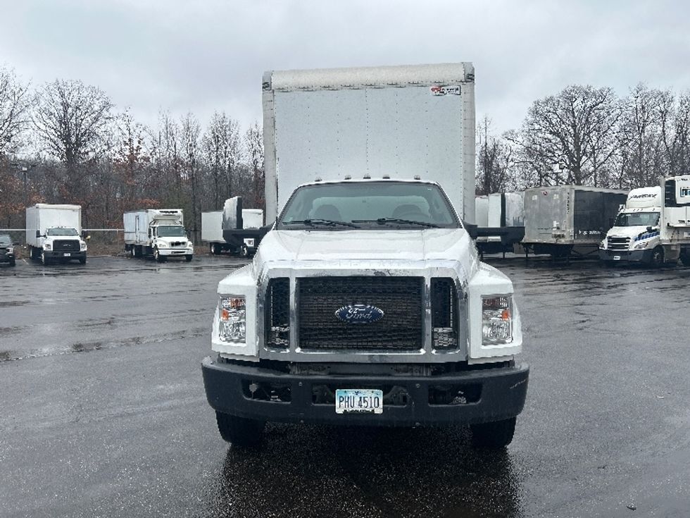Medium Duty Box Truck-Light and Medium Duty Trucks-Ford-2019-F750-Oakwood Village-OH-188,515\n\t\tmiles-$ 34,250 - Image 2