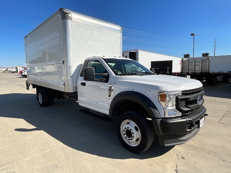 2020 Ford F450 Medium Duty Box Truck