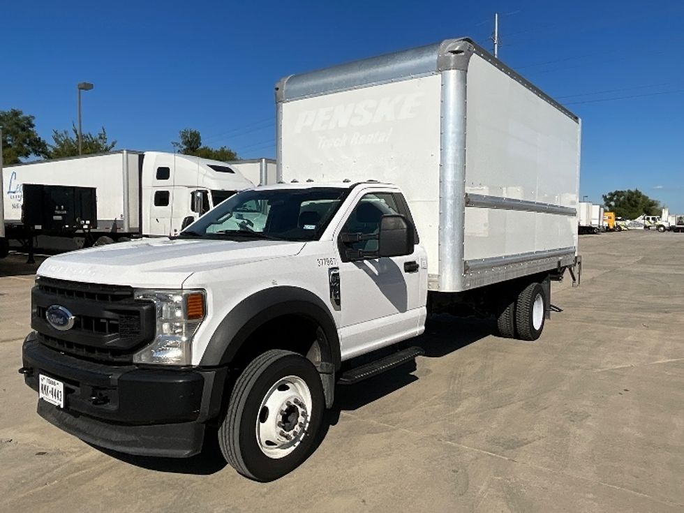 2020 Ford F450 Medium Duty Box Truck