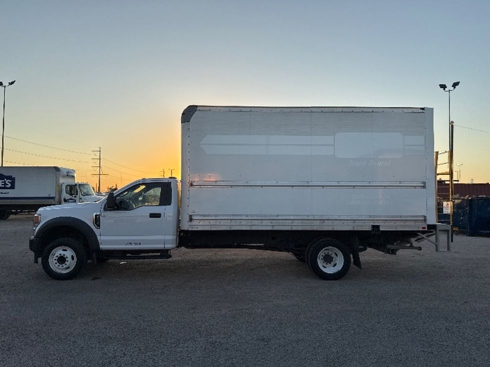 2020 Ford F450 Medium Duty Box Truck