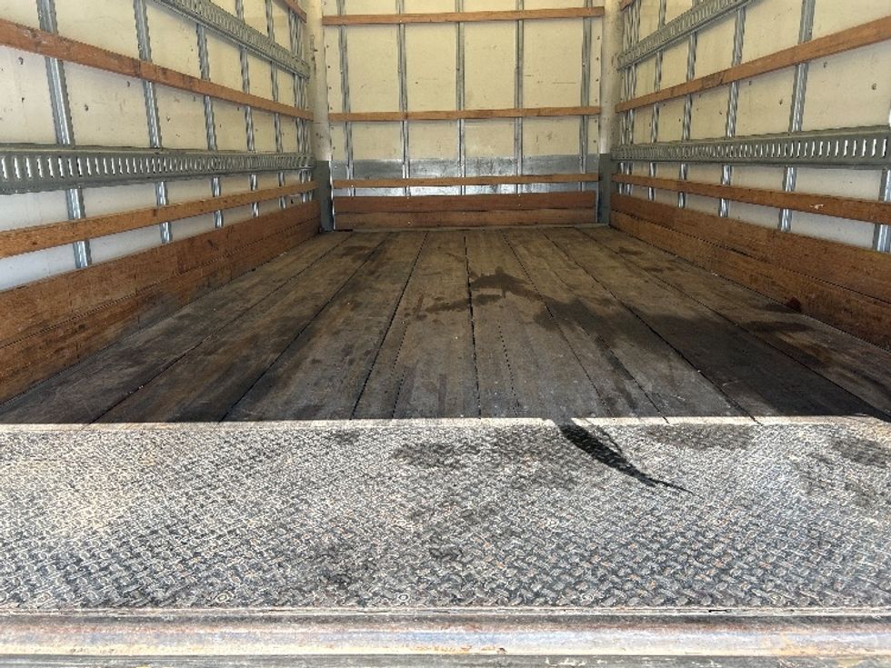 Medium Duty Box Truck-Light and Medium Duty Trucks-Ford-2020-F450-Lubbock-TX-99,598\n\t\tmiles-$ 33,000 - Image 10