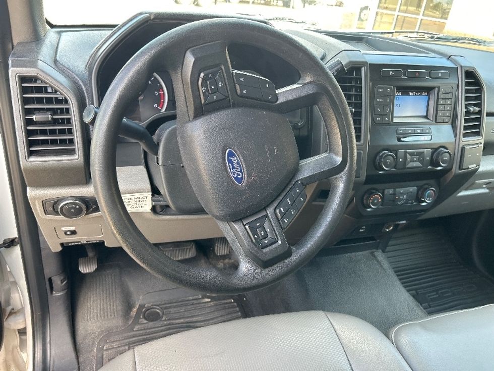 Medium Duty Box Truck-Light and Medium Duty Trucks-Ford-2020-F450-Lubbock-TX-99,598\n\t\tmiles-$ 33,000 - Image 18