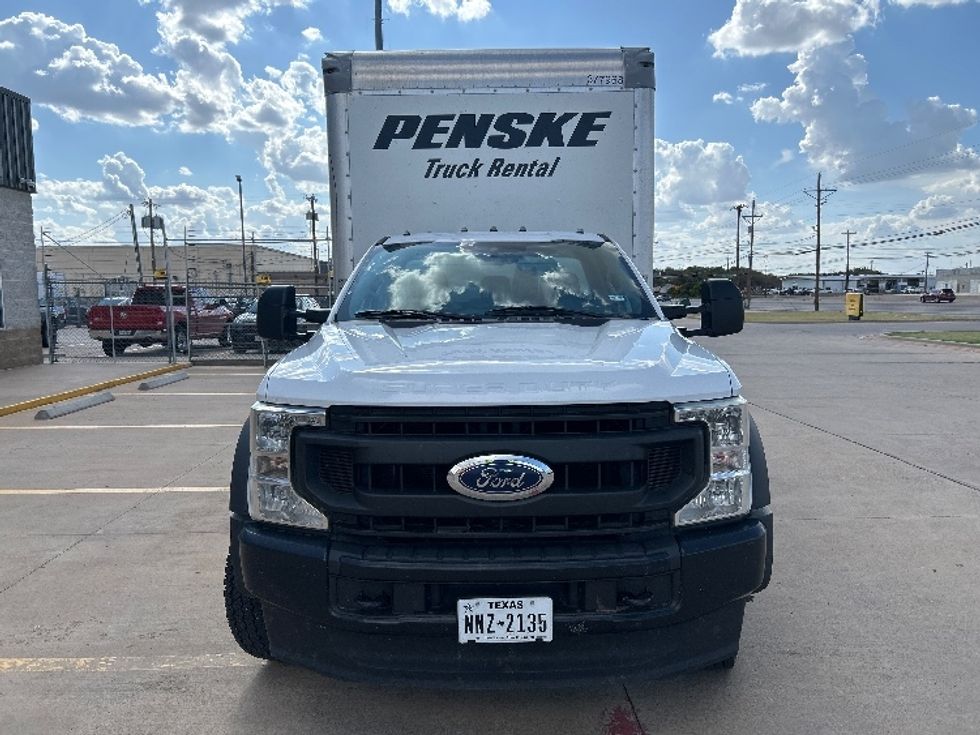 Medium Duty Box Truck-Light and Medium Duty Trucks-Ford-2020-F450-Lubbock-TX-99,598\n\t\tmiles-$ 33,000 - Image 2