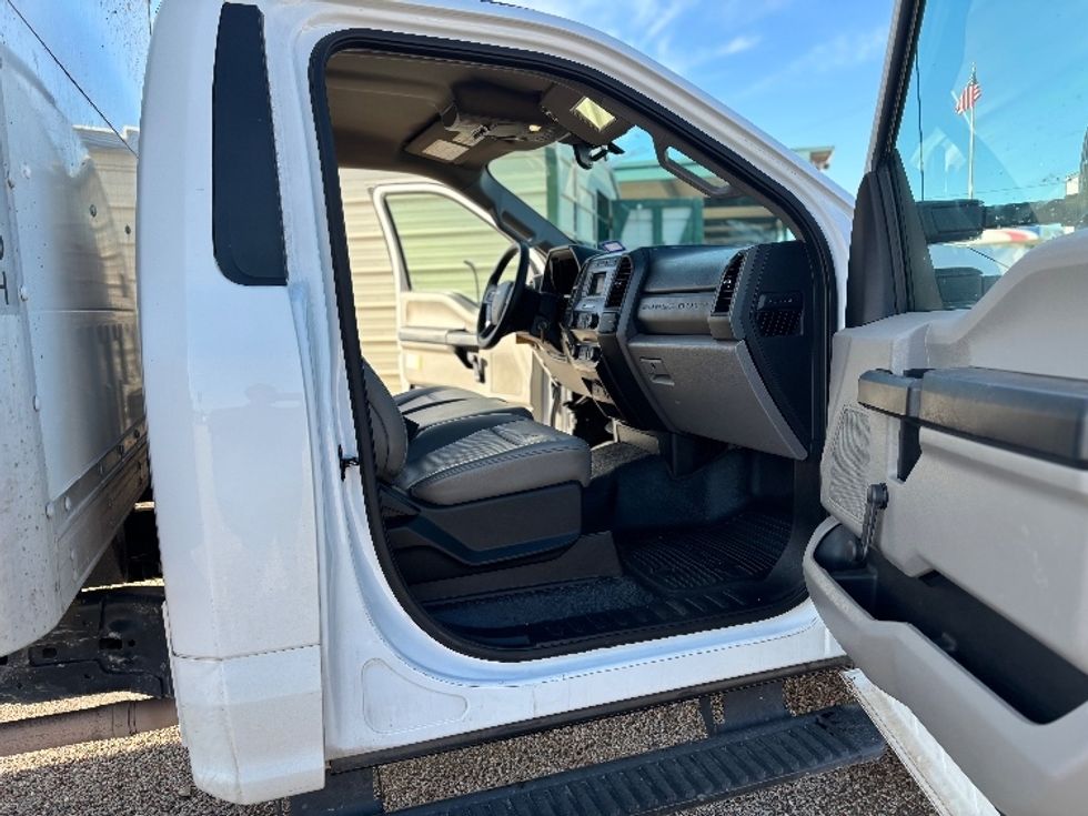 Medium Duty Box Truck-Light and Medium Duty Trucks-Ford-2020-F450-Lubbock-TX-99,598\n\t\tmiles-$ 33,000 - Image 20