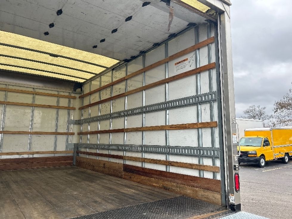 Medium Duty Box Truck-Light and Medium Duty Trucks-Ford-2020-F450-Memphis-TN-75,709\n\t\tmiles-$ 36,750 - Image 12