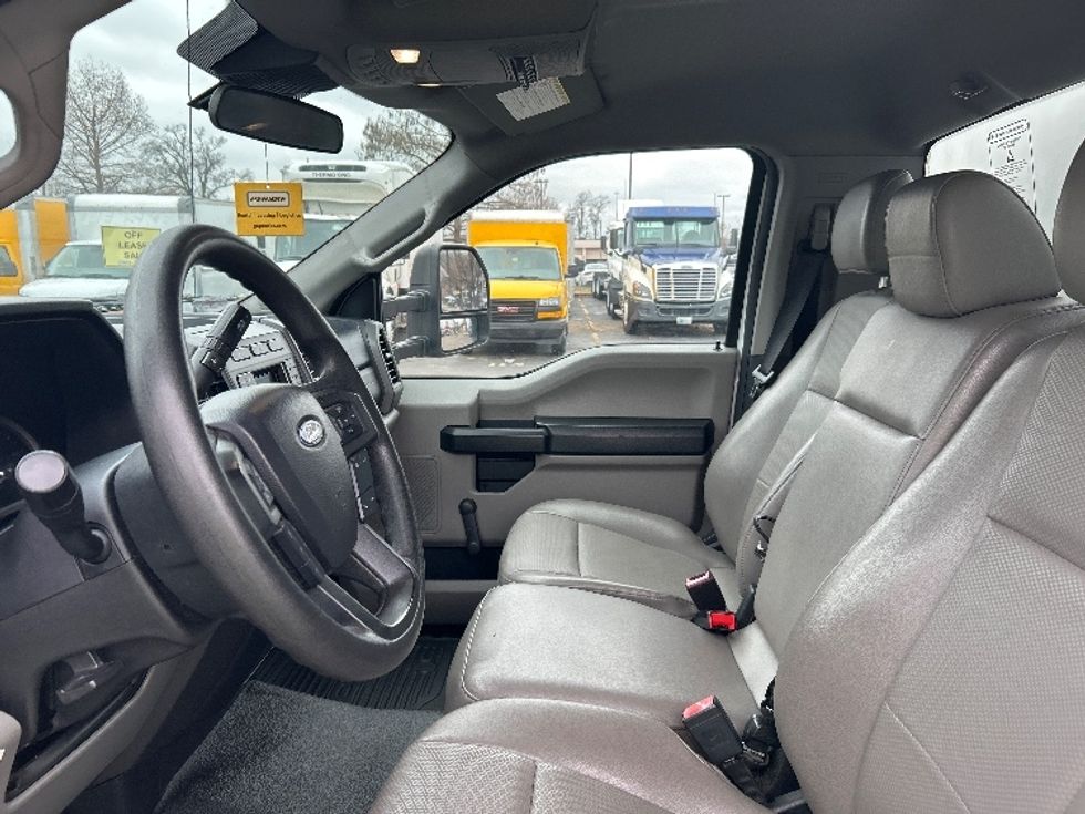 Medium Duty Box Truck-Light and Medium Duty Trucks-Ford-2020-F450-Memphis-TN-75,709\n\t\tmiles-$ 36,750 - Image 19