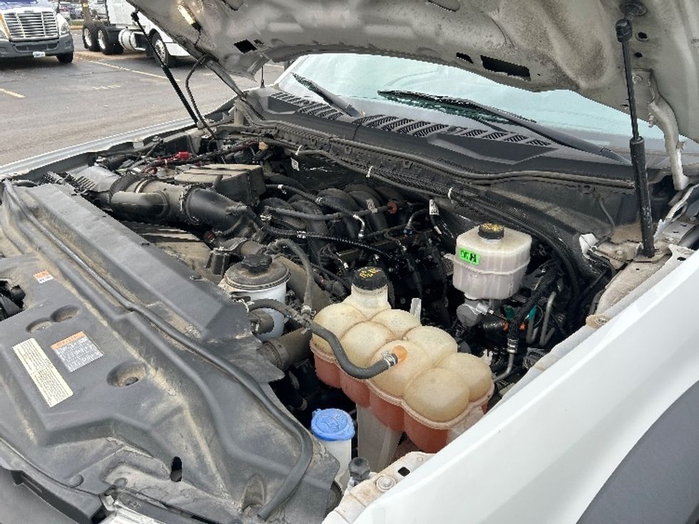 Medium Duty Box Truck-Light and Medium Duty Trucks-Ford-2020-F450-Memphis-TN-75,709\n\t\tmiles-$ 36,750 - Image 24