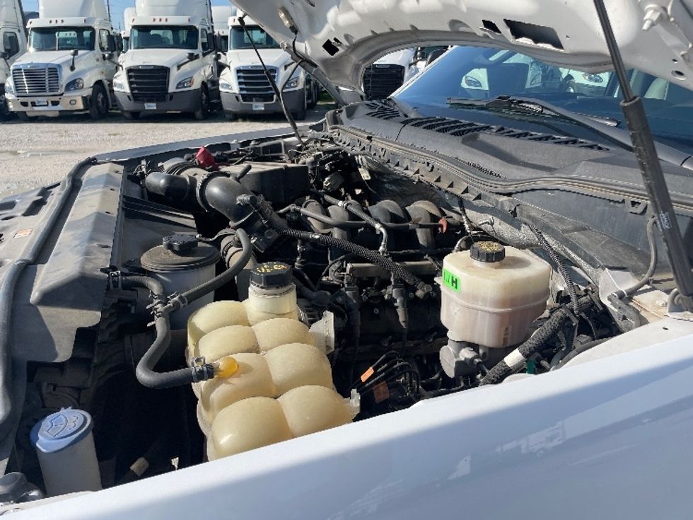 Medium Duty Box Truck-Light and Medium Duty Trucks-Ford-2020-F450-Moberly-MO-88,787\n\t\tmiles-$ 45,000 - Image 24